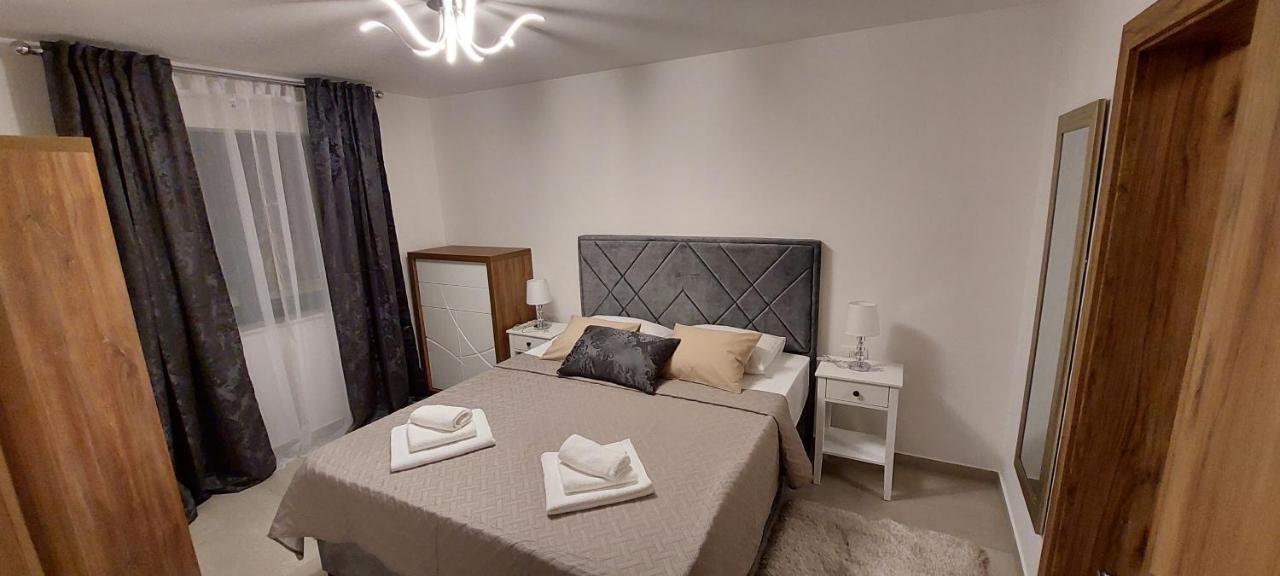 Holiday Apartments Cecilija Supetarska Draga Exterior foto