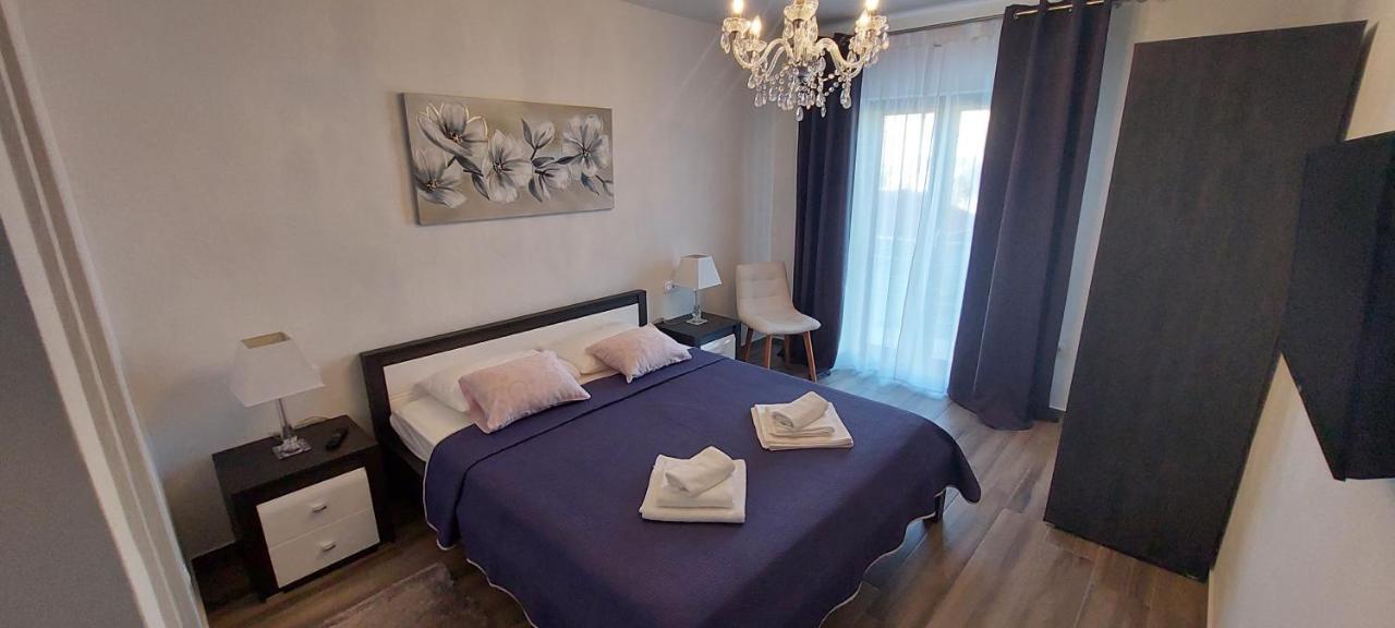 Holiday Apartments Cecilija Supetarska Draga Exterior foto