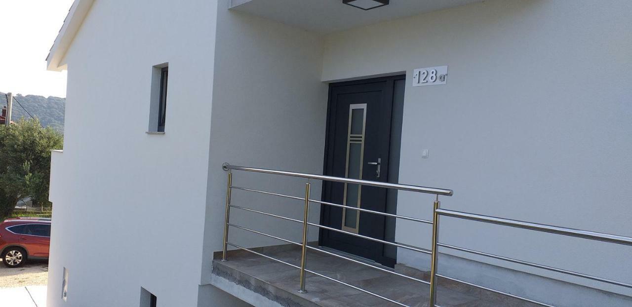 Holiday Apartments Cecilija Supetarska Draga Exterior foto